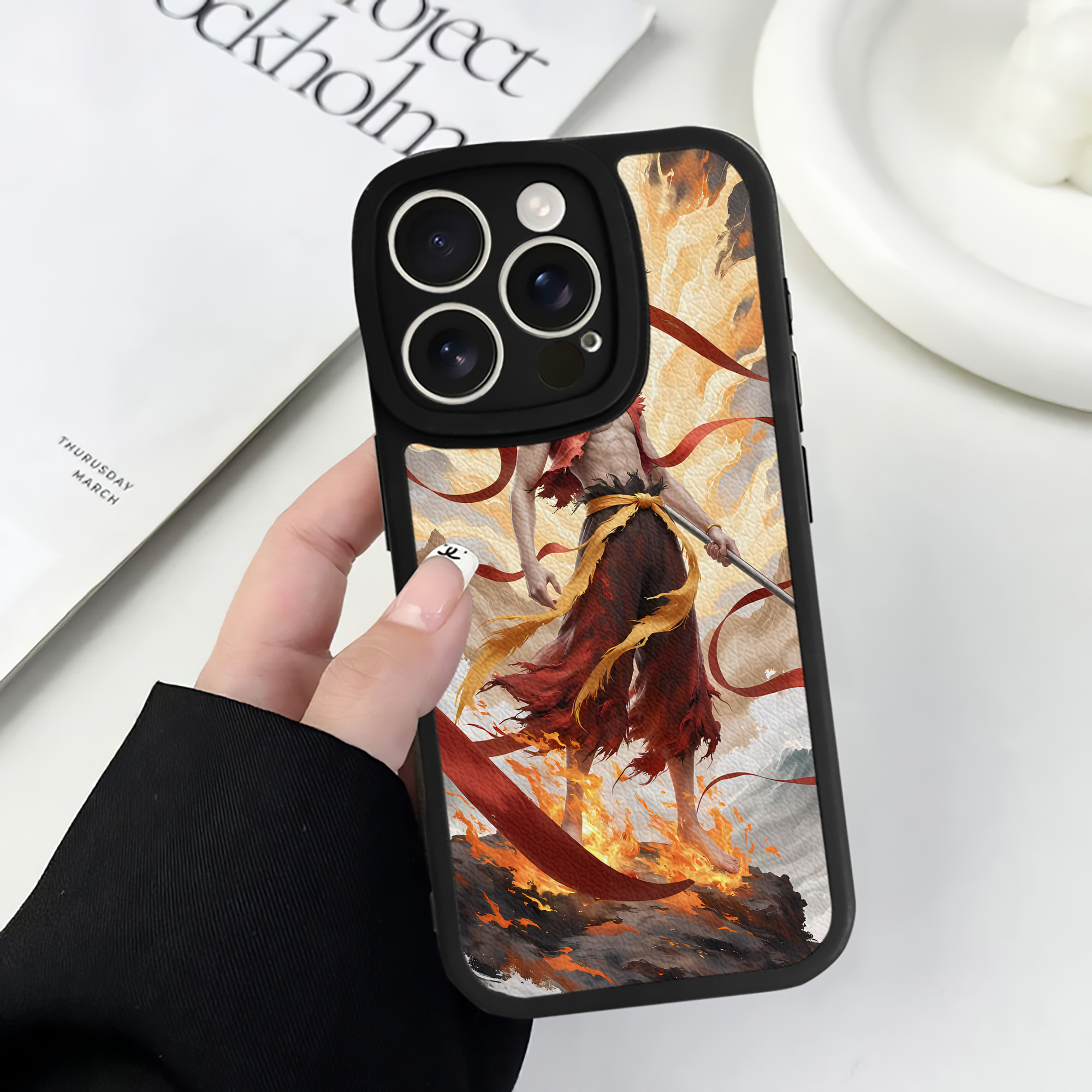 （画像用） Ne Zha 2 ナタ 魔童の大暴れ 【iPhone 16シリーズ対応】シリコンスマホケース（レザー調） 材質：シリコン